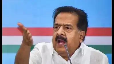 'തൂഫാൻ തദ്ദേശം' തുടങ്ങി, 'ഓപ്പറേഷൻ തൂഫാൻ' രണ്ടാം ഘട്ടത്തിൽ വാർഡുകളിലും വീശിയടിക്കും; വിദ്യാലയങ്ങളിൽ ക്യാമറ, എല്ലാവരും തൂഫാൻ വാരിയർ എന്ന് ചെന്നിത്തല