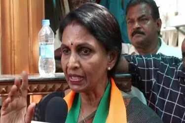 'ഇത് ജനങ്ങളെ വഞ്ചിക്കുന്നതിന് തുല്യം, രാജിവെച്ചെങ്കിൽ നല്ലത്'; ആർ ശ്രീലേഖയുടെ രാജിയിൽ ശാസ്തമംഗലം വാർഡുകാരുടെ പ്രതികരണം