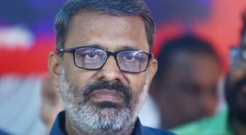 സിപിഐഎം പാലക്കാട് ജില്ലാകമ്മിറ്റിയിൽ അഴിച്ചുപണി; ഇ.എൻ. സുരേഷ് ബാബുവിനെ മാറ്റി