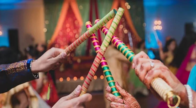 നവരാത്രി എത്താറായി; ഓരോ ദിവസവും ഏത് നിറത്തിലുള്ള വസ്ത്രമാണ് ധരിക്കേണ്ടതെന്ന് അറിയാം