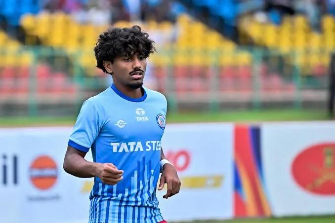 മുന്നേറ്റനിരക്ക് മലയാളി കരുത്ത്; മുഹമ്മദ് സനാനുമായി ദീർഘകാല കരാറിലെത്തി കേരള ബ്ലാസ്റ്റേഴ്സ്