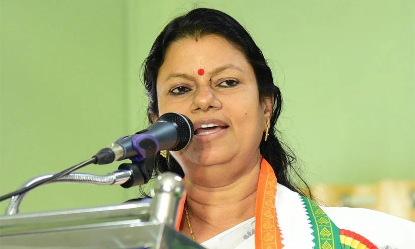 സ്ത്രീകളോടുള്ള അതിക്രമത്തില് രാഷ്ട്രീയം കലര്ത്തരുത് ; പീഡനപരാതി ഒത്തുതീര്പ്പാക്കി സിപിഎം നിയമത്തെ വെല്ലുവിളിക്കുന്നു