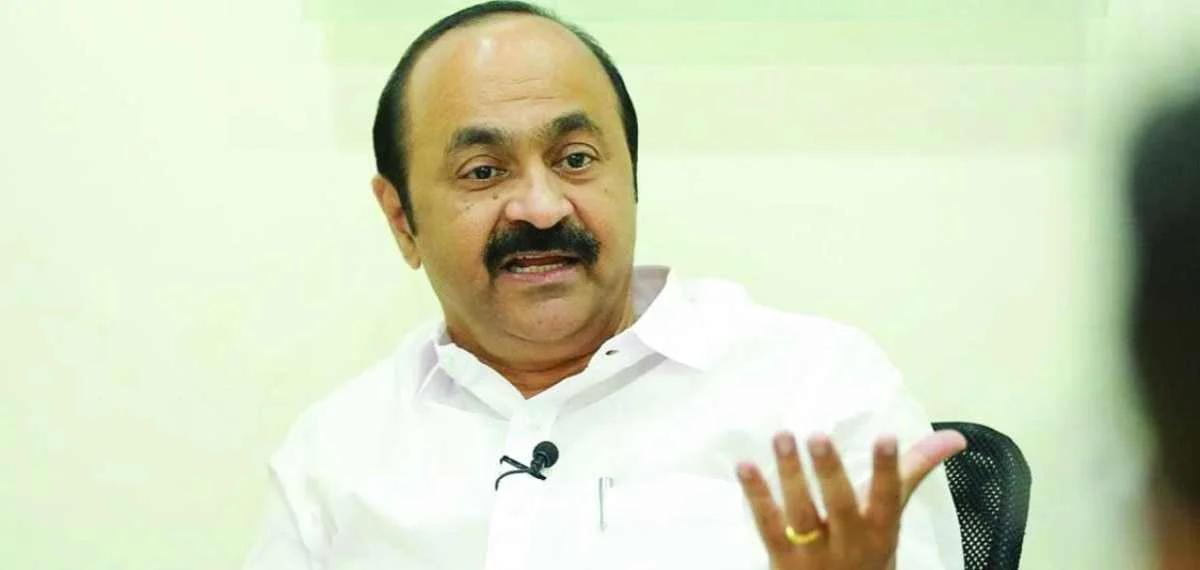 മുഖ്യമന്ത്രിക്കെതിരായ വിമര്ശനങ്ങള് ചര്ച്ച ചെയ്യാന് KPCC; ചാര്ട്ടേഡ് വിമാന യാത്ര ഉള്പ്പെടെ ചര്ച്ചയാകും