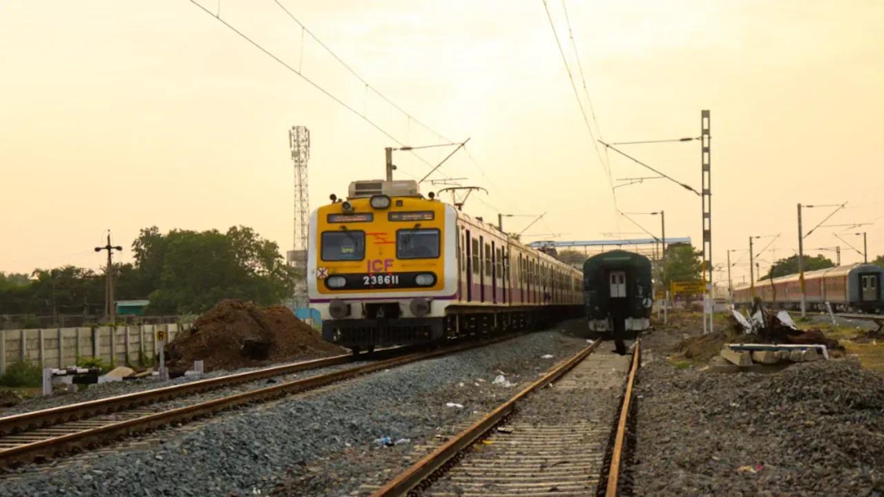 നാളെ ഡൽഹിയിൽ പോകാൻ ശ്രമിക്കുന്നവർക്ക് കനത്ത തിരിച്ചടി; ഇന്ത്യൻ റെയിൽവേ ഒക്ടോബർ 10 ന് ഡൽഹിയിലെത്തുന്ന എല്ലാ ട്രെയിനും റദ്ദാക്കി