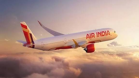 യാത്രക്കാരുടെ ശ്രദ്ധയ്ക്ക്; ഇൻഡിഗോയ്ക്ക് പിന്നാലെ വിമാന ടിക്കറ്റ് നിരക്ക് വർധിപ്പിച്ച് എയർ ഇന്ത്യയും!