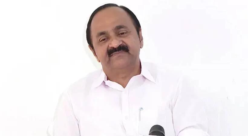 കെ സി വേണുഗോപാലുമായി ഭിന്നത ഇല്ല, തീരുമാനങ്ങളെല്ലാം പ്രധാന നേതാക്കളുമായി കൂടിയാലോചിച്ച്; അടൂർ പ്രകാശിന്റെ വിമർശനം തള്ളി മുഖ്യമന്ത്രി
