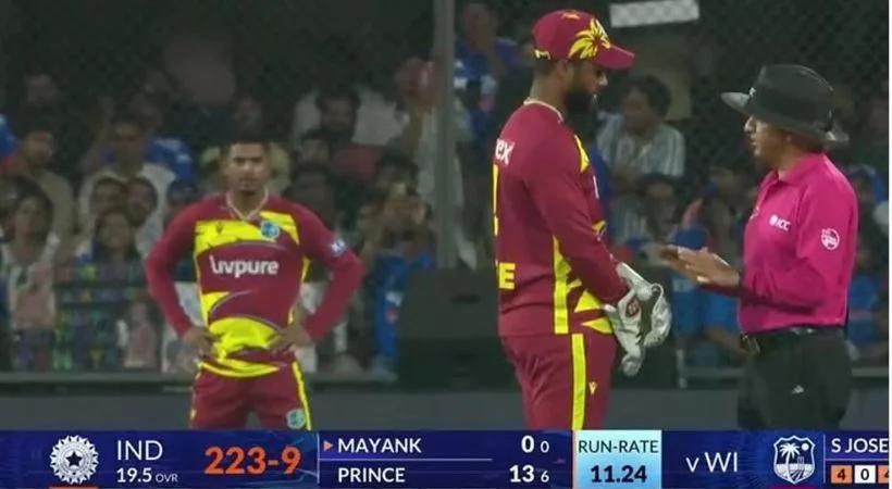 ബൈ റണ്ണിനെ ചൊല്ലി അമ്പയര്മാരുമായി തര്ക്കിച്ച് വെസ്റ്റ് ഇന്ഡീസ് താരങ്ങള്; തെറ്റായ തീരുമാനമെന്ന് വിന്ഡീസ്