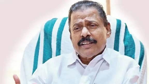 മാസപ്പടി കേസിലെ മൊഴികൾ നിഷേധിക്കപ്പെട്ടു; നെടുമ്പാശേരി അപകടക്കേസിൽ പ്രതിയെ സംരക്ഷിക്കുന്നുവെന്ന് എം.വി. ഗോവിന്ദൻ