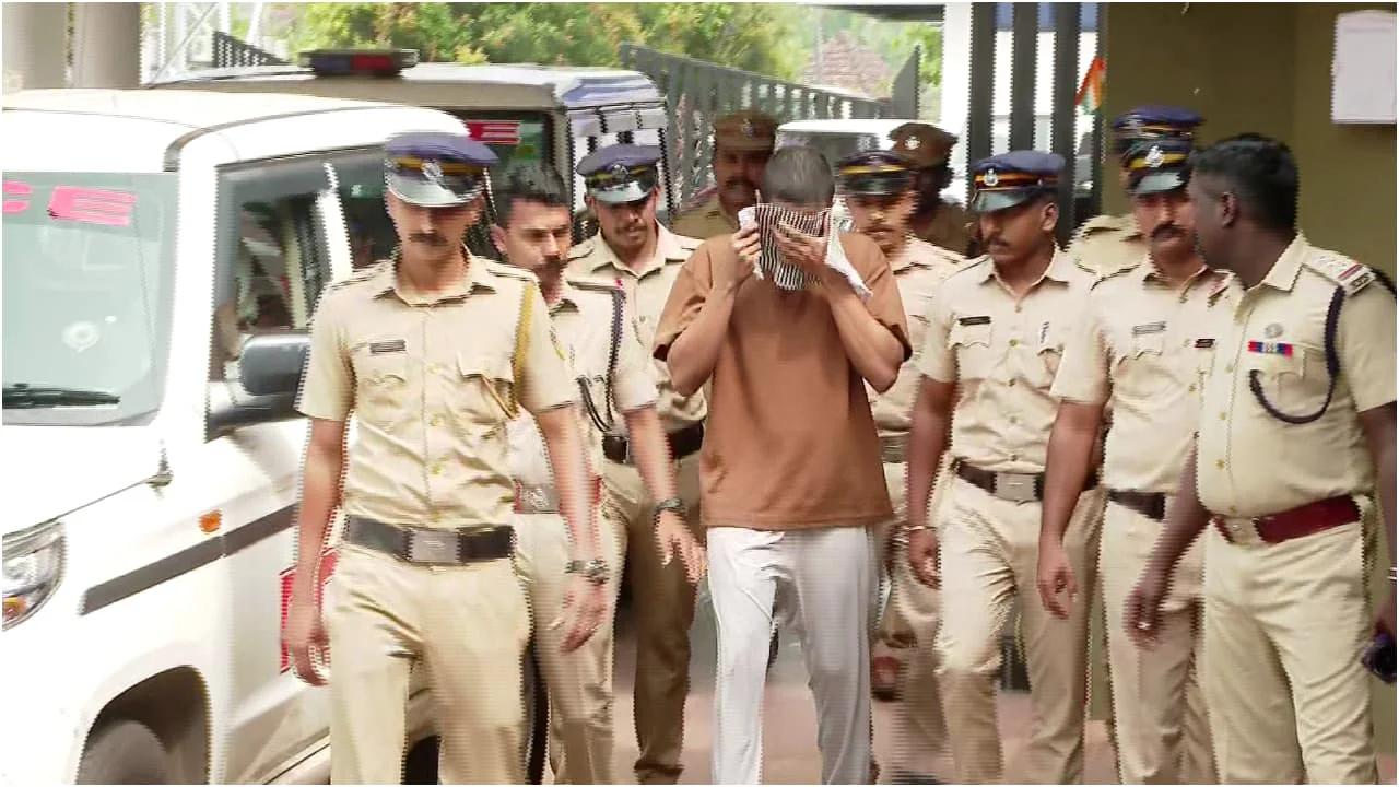 നെടുമ്പാശ്ശേരി മിനി കൂപ്പർ അപകടം; അപകടമുണ്ടായ സ്ഥലത്ത് സുഹൈലിനെ വാഹനത്തിൽ നിന്ന് ഇറക്കിയില്ല, പൊലീസ് തെളിവെടുപ്പ്