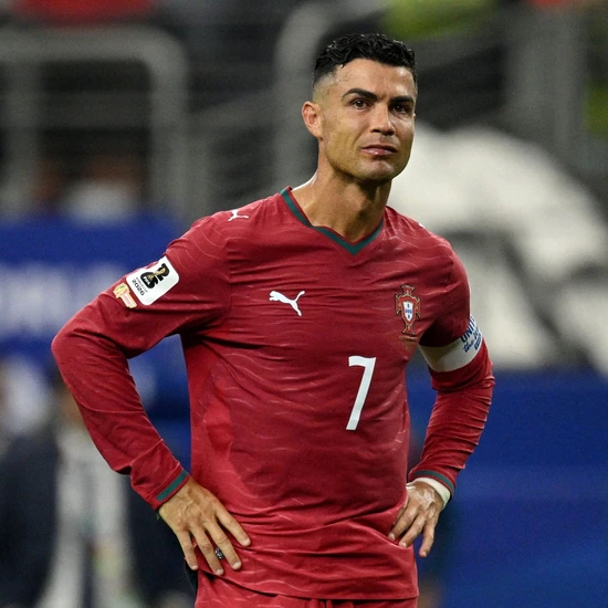 cristiano_ronaldo_1784944503128_1784944503291_c158a7f4-1f40-430b-934c-6f4da7e4c9b6