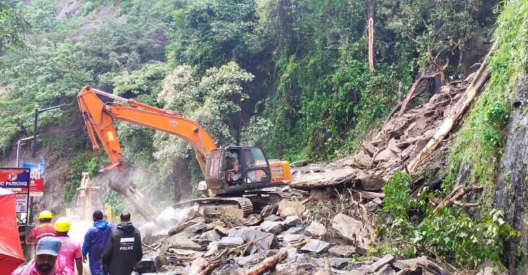 thamarassery-churam-landslide